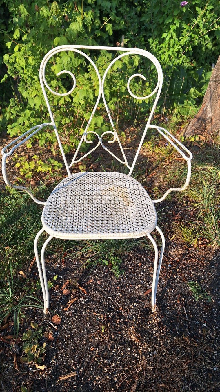 Stühle: alter Gartenstuhl aus Eisen, weiss – Gebraucht aus Dornach von majo8689