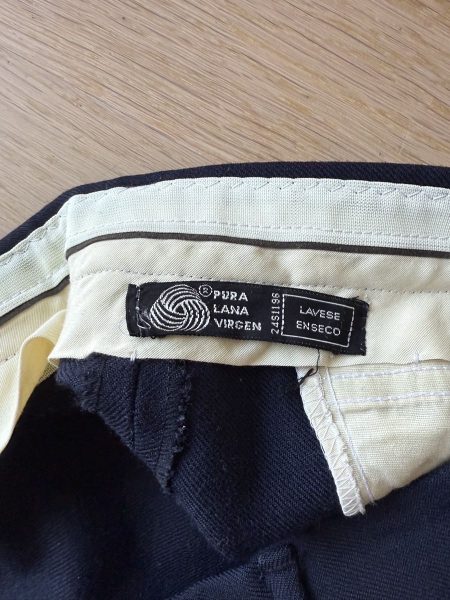Pantaloni: Zeitlose Stoffhose in Navyblau – Usato da Zürich venduto da sandro_colombini 2