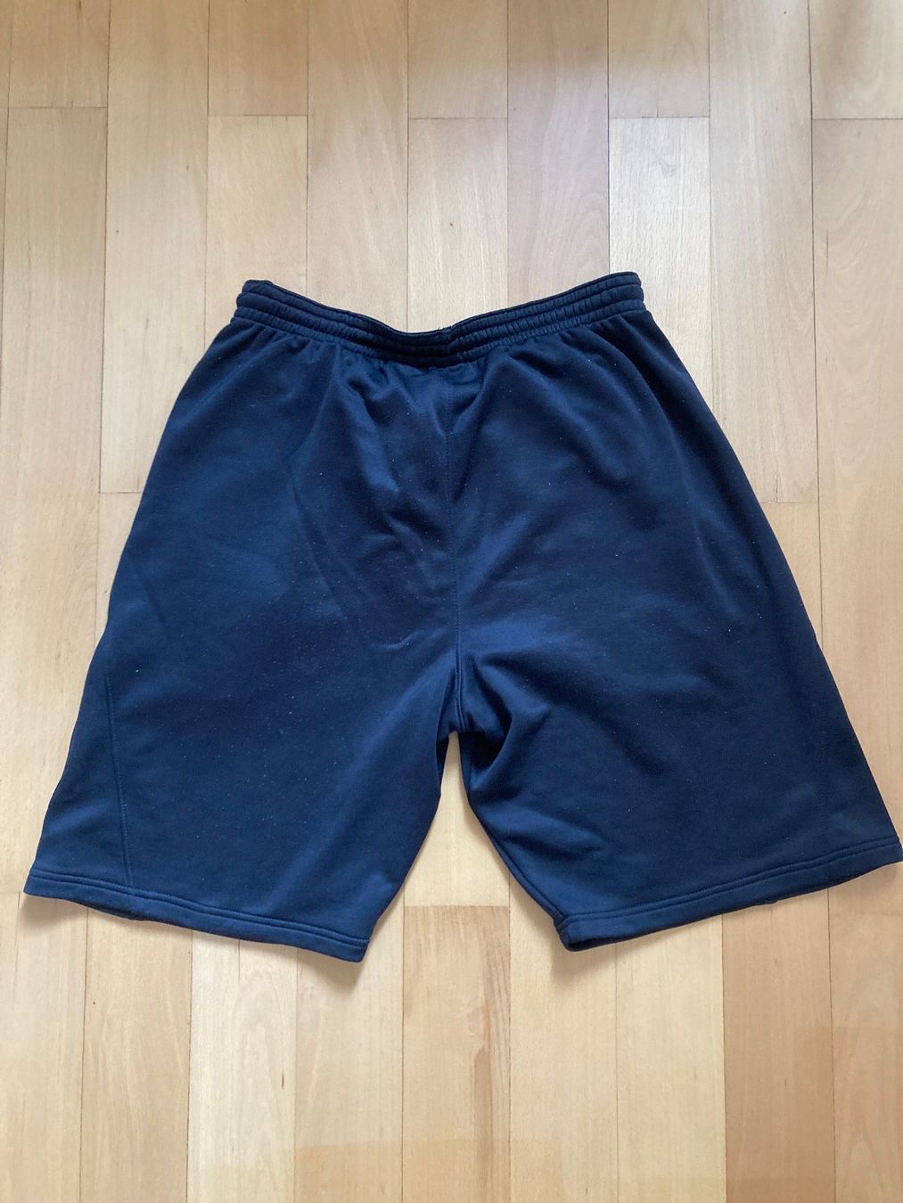 Nike Pantaloni: Nike-Trainerhosen – Usato da Bern venduto da FlorianS 1