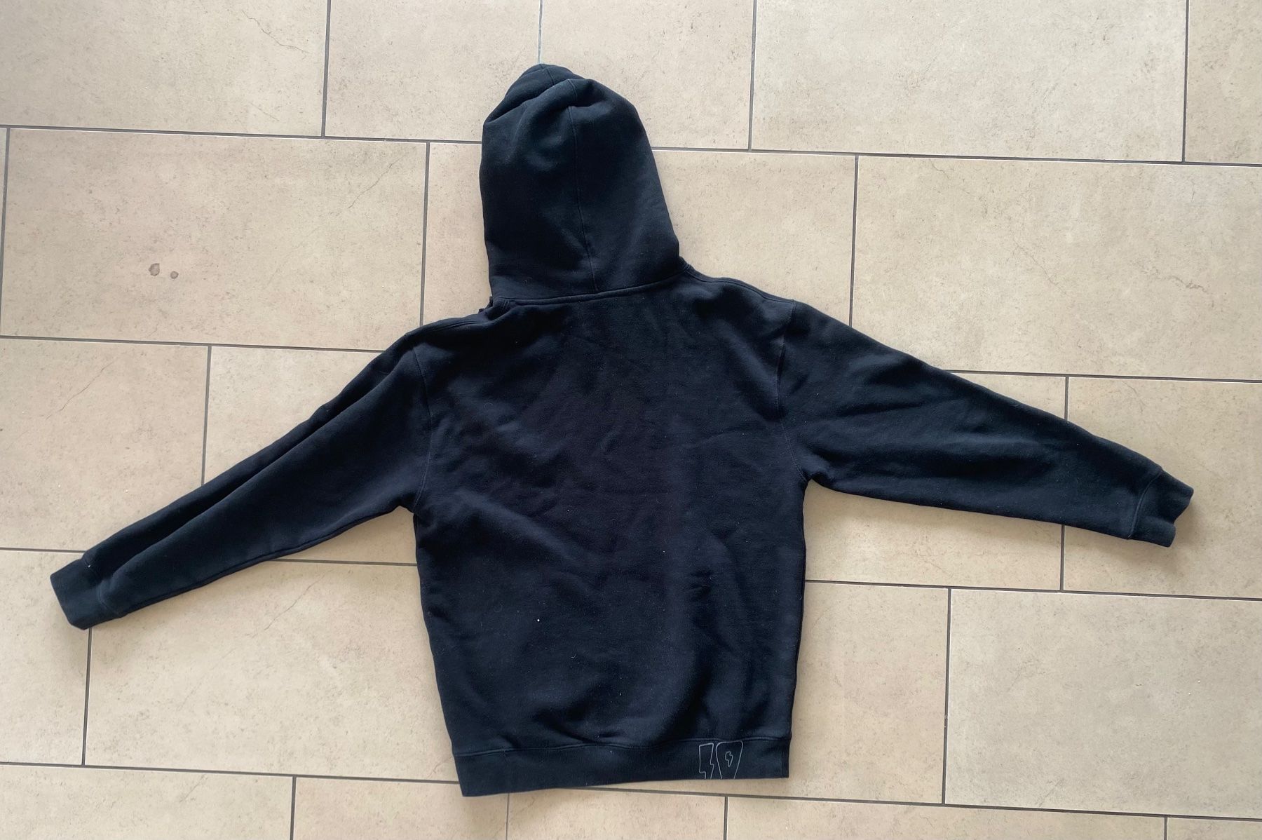 Pullover & Sweatshirts: 10 DEEP x Pokemon Mauzi Pullover schwarz M – Gebraucht aus Lachen SZ von derMensch1111 2