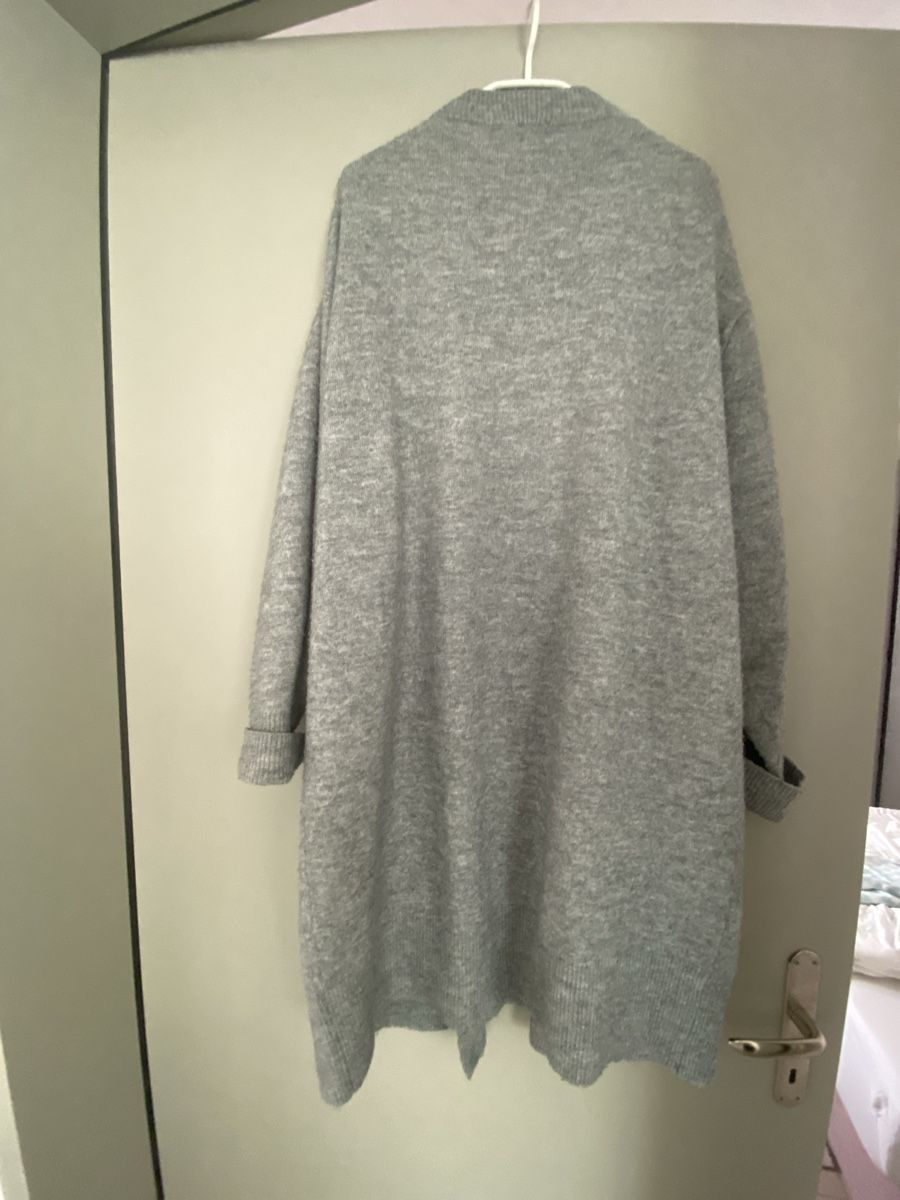 H&M Jacken: Strickjacke halblang Gr 42 H&M – Gebraucht aus Brugg AG von Honeybee6 1