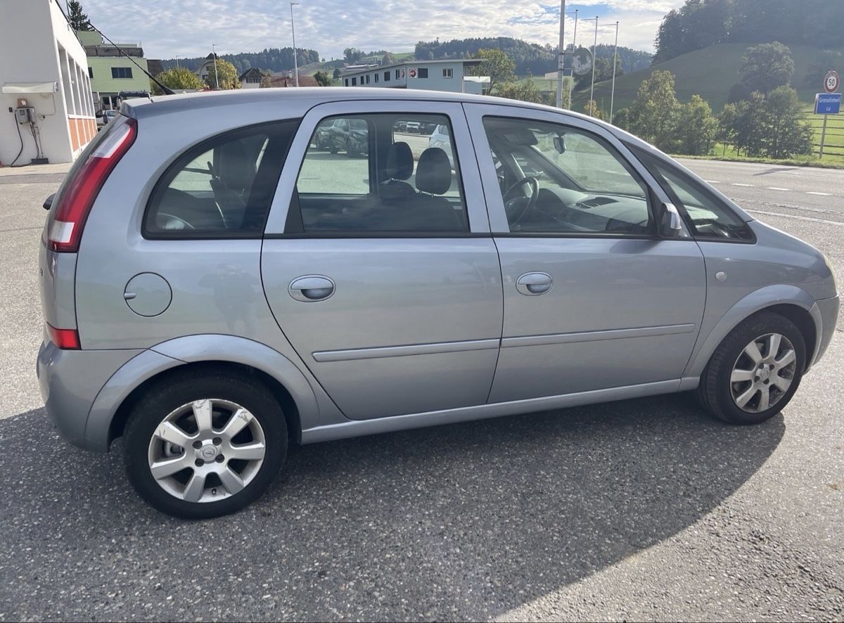 Opel Automobili: Opel Meriva A16 - Automat – Usato da Frauenfeld venduto da gil_9tgc 3