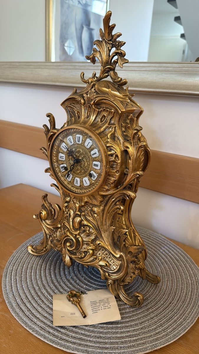 Orologi da terra & Orologi da parete: Antike Uhr, Messing mit Verzierung – Usato da Wollerau venduto da Loli-04 3