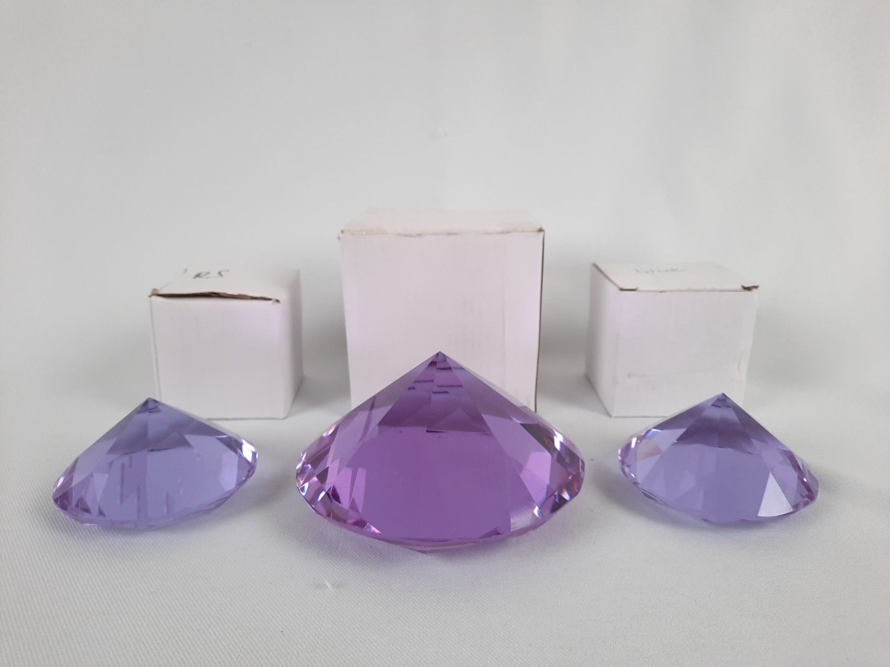 Bicchieri: 3 Glaskristalle violett – Usato da Beinwil am See venduto da Restwert_Beinwil