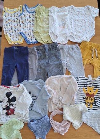 Lot 2 : habits enfant printemps été 9-12 mois t.74 bon état