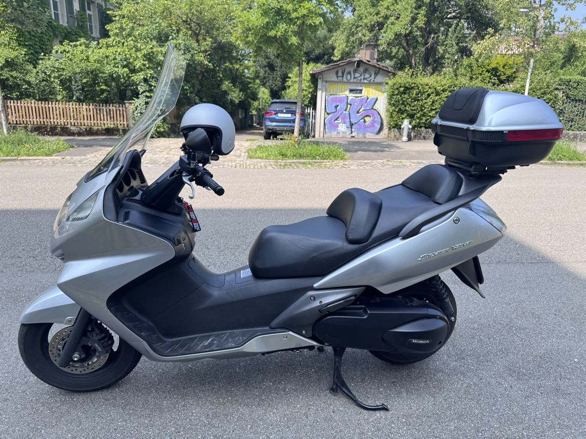 Honda Scooters: Roller Honda Silver Wing fjs400 – Gebraucht aus Wabern von vac_v8hf