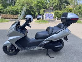 Roller Honda Silver Wing fjs400