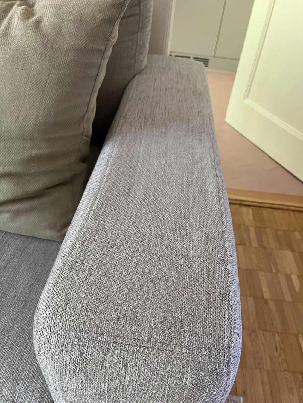 Livique Sofas: Ecksofa Maja, Livique - hellgrau – D'occasion à Zürich par aep_8mvj 3