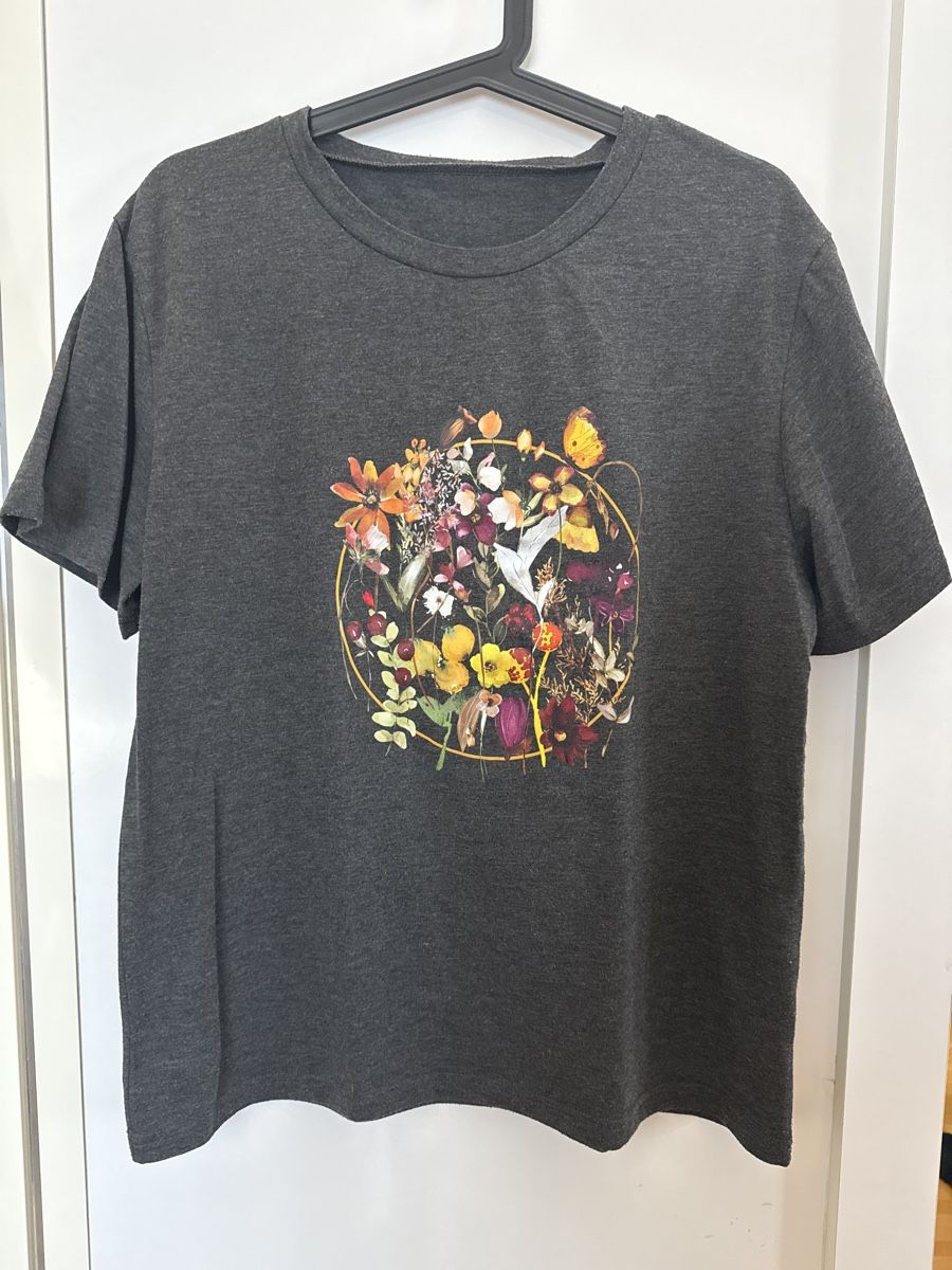 T-shirt: Shirt Blumen Gr.L – Usato da Winkel venduto da _OachKatzerl_