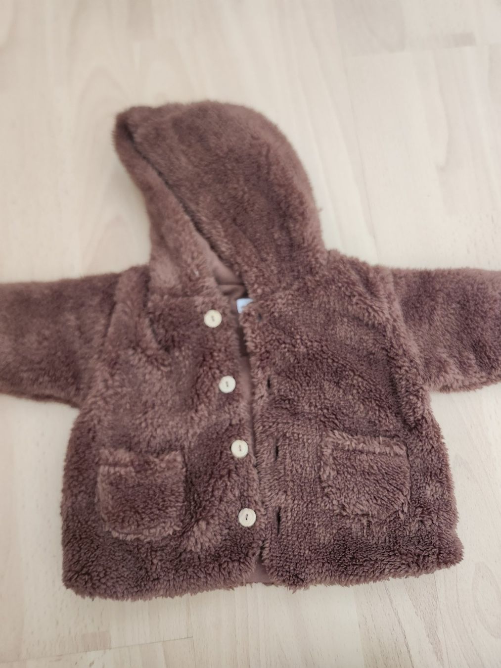 Jacken & Mäntel: Teddyfell Jacke Baby – Neu (gemäss Beschreibung) aus Kefikon TG von Livline