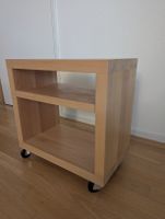 Rollen - Beistelltisch aus Holz