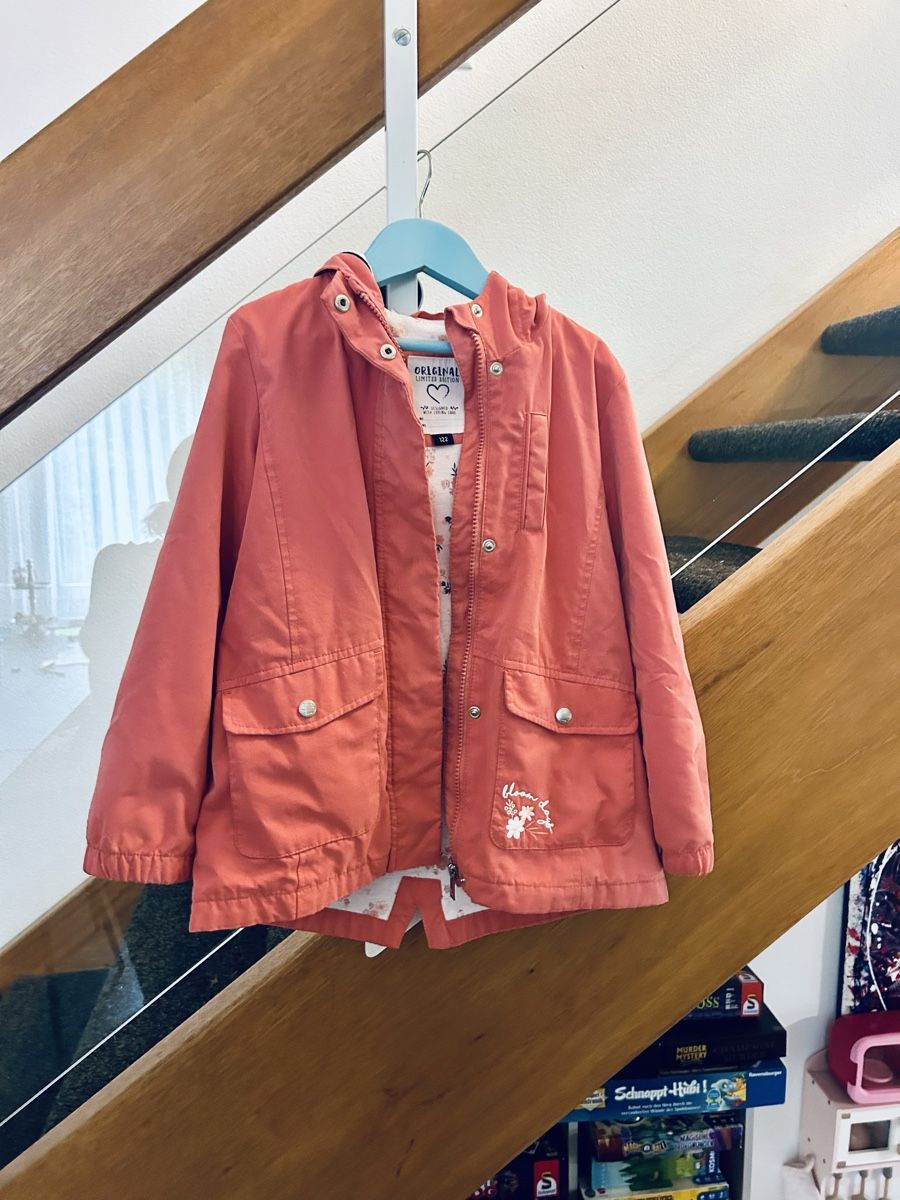 Jacken & Mäntel: Wunderschöne Übergangsjacke Gr. 122 🌸 – Gebraucht aus Birmensdorf ZH von LXro