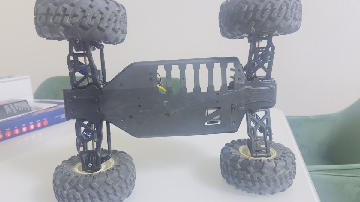 RC Kits de montage: Rc auto 1/10 gross – Défectueux à Nebikon par sal_pvk8 3