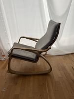 IKEA POÄNG Schaukelstuhl – Bequemer Sessel in Grau 