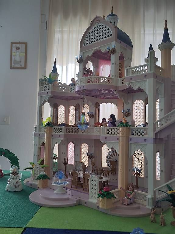 Spielzeuge: Märchenschloss Playmobil  – Gebraucht aus Seuzach von Cypress4 3