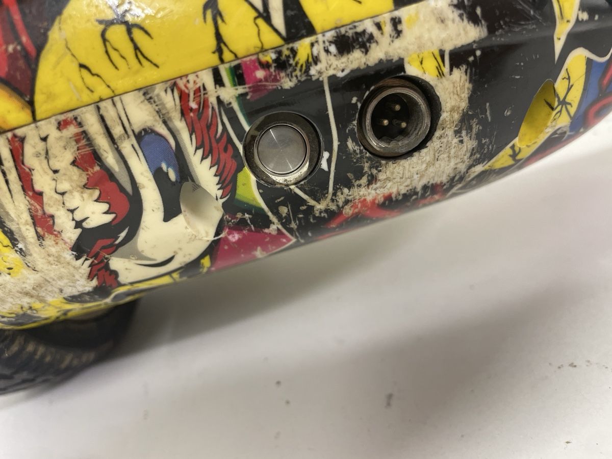 Hoverboard: Hoverboard mit Graffiti-Design gebraucht ( mit Ladekabel) – Usato da Frauenfeld venduto da sve_r5qv 5