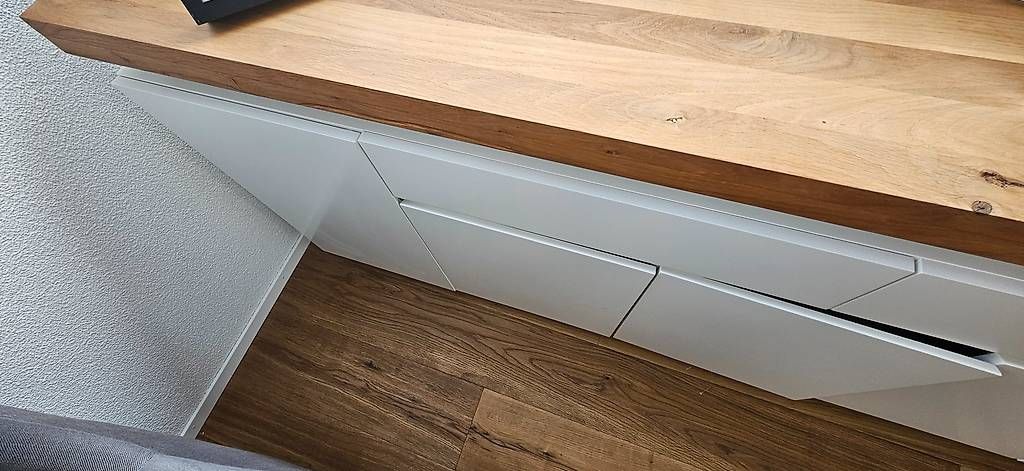 Cassettiere: Sideboard mit Eichen-Abdeckung, 2 Schubladen & 4 Türen – Usato da Wauwil venduto da kra_z82r 3