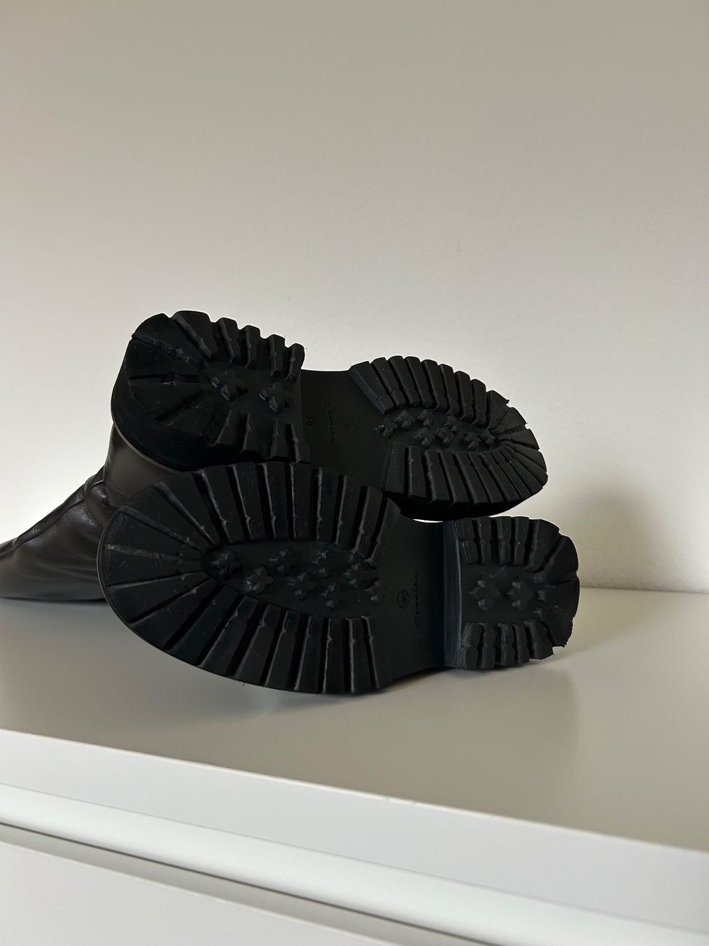 Scarpe da donna: EKONIKA leather boots – Usato da Zürich venduto da _nathalie_ 4