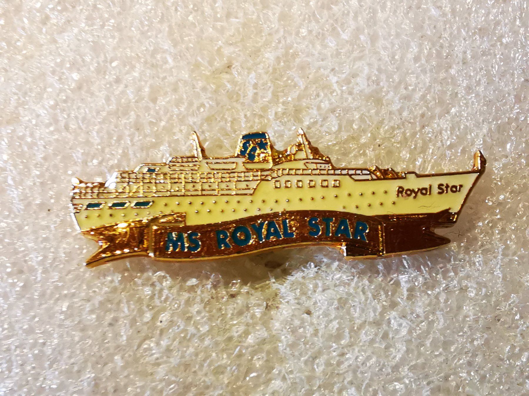 Placchette & Badge: Ansteckpin 75: Schiff MS Royal Star – Usato da Oppligen venduto da Pin-Fall-Shop