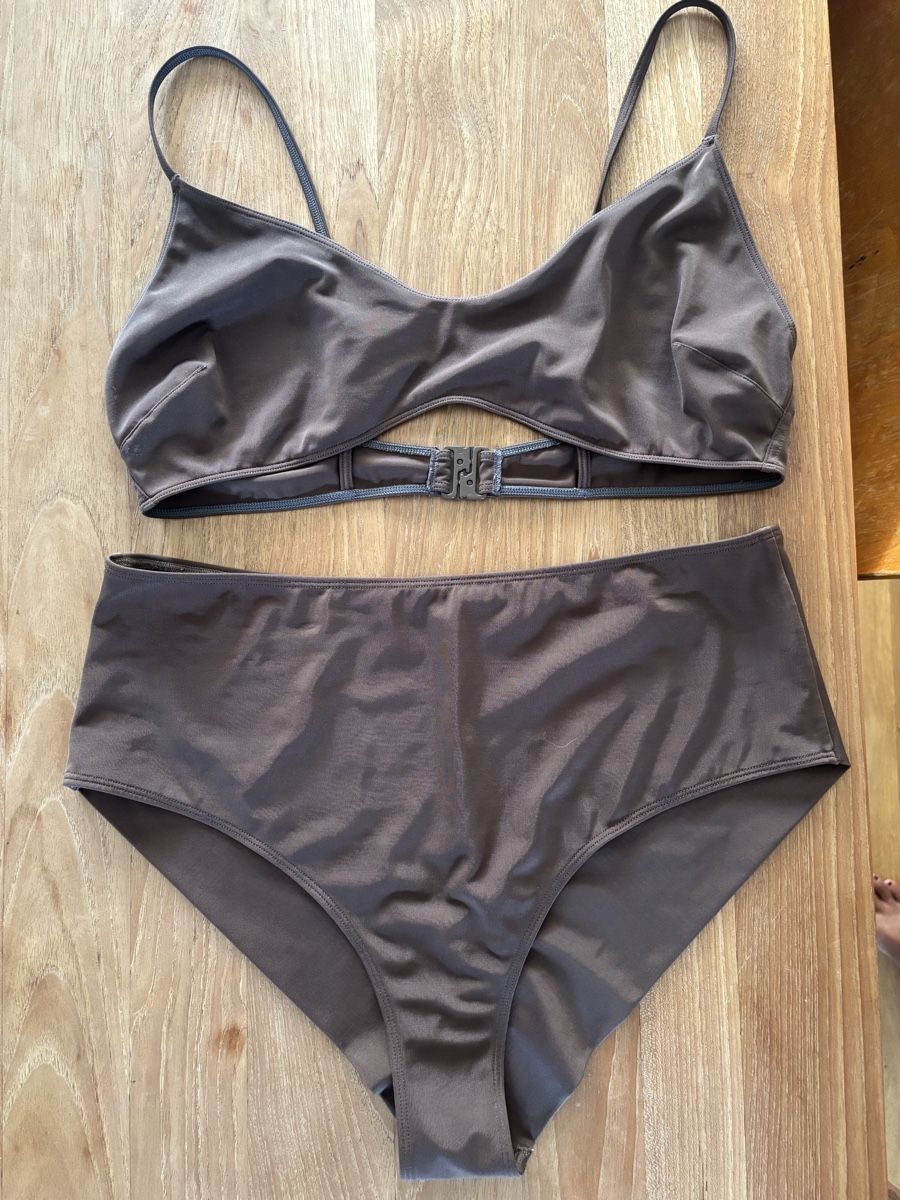 Badekleider & Bikinis: Monki Bikini braun M/38-L/40 – Gebraucht aus Biel-Benken BL von frauvomfluss 1