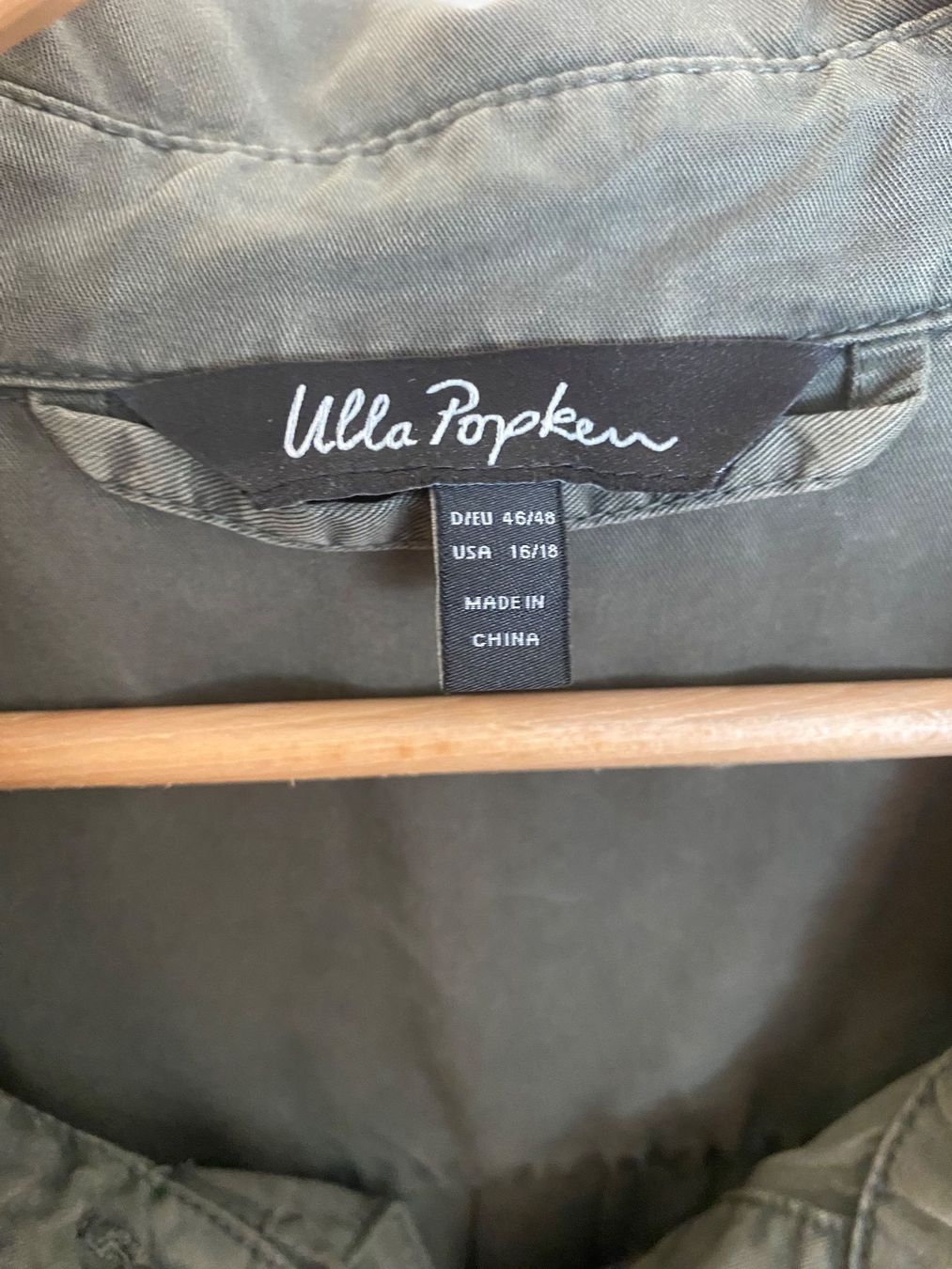 Top: Ulla Popken Weste / Top leicht oliv Gr. 46 / 48 – Nuovo (secondo la descrizione) da Arlesheim venduto da san_w9vr 2