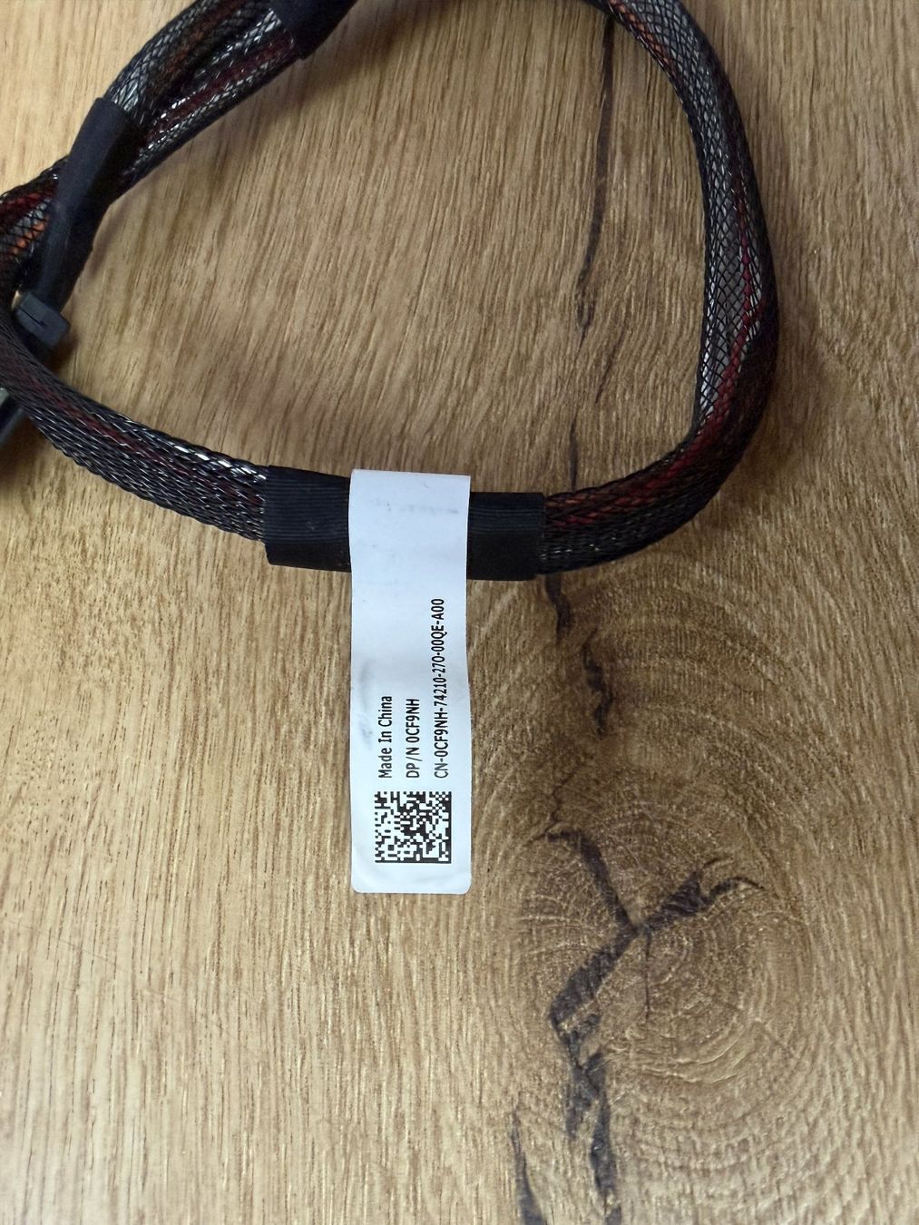 Dell Server: DELL SAS Cable - Controller zu Backplane R320 R420 - 0CF9NH – Gebraucht aus Gretzenbach von ITRecyclingGuy 1