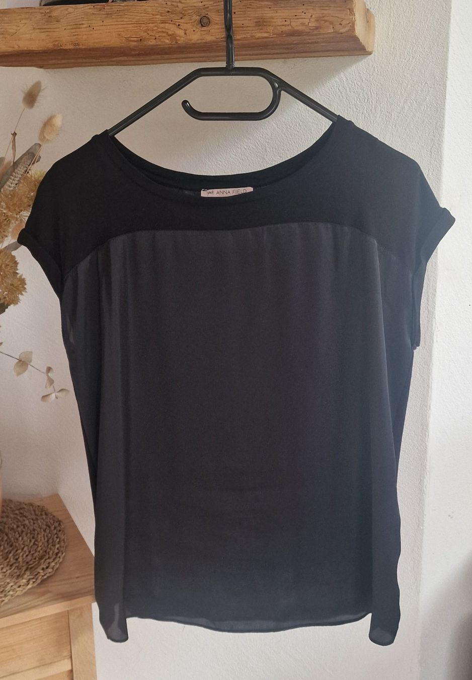 T-Shirts: Schwarzes Damenshirt, Gr. L, Top Zustand – Gebraucht aus Falera von Fudax
