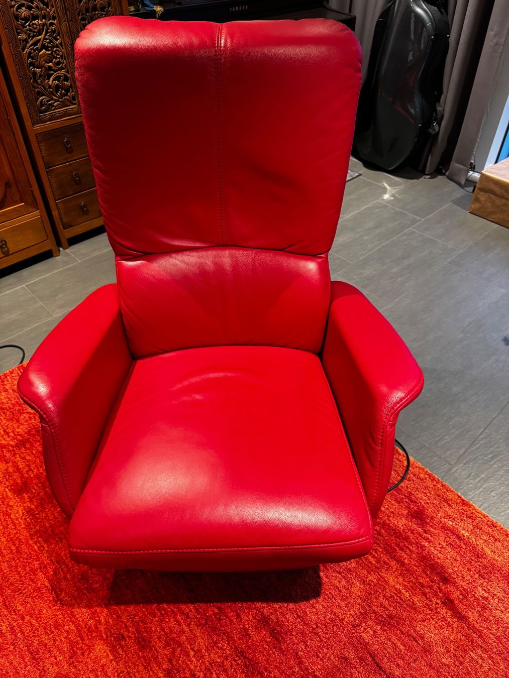 Himolla Sessel: Himolla Relax Sessel mit Massagefunktion – Gebraucht aus Biel-Benken BL von Tassanee 1