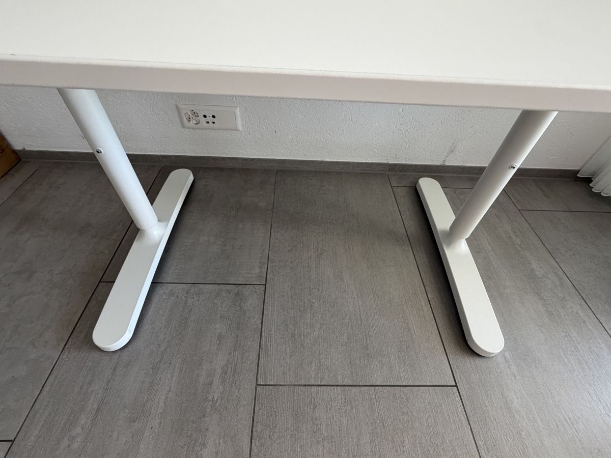 Scrivanie: IKEA Office Desk - BEKANT 120x80 Height Adjustable – Nuovo (secondo la descrizione) da Uitikon Waldegg venduto da sta_5ndj 4