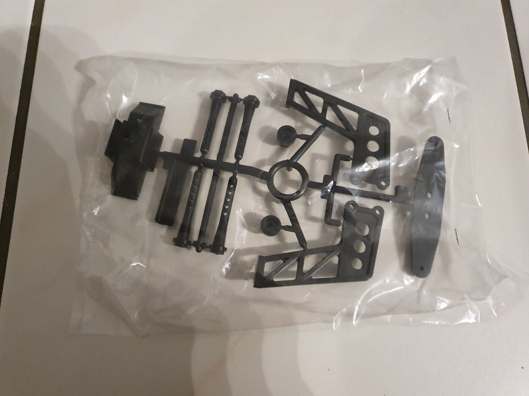 Tamiya Modellismo RC: Tamiya Merceders - Benz C11  E - Parts – Nuovo e nell'imballaggio originale da Schattdorf venduto da mamo1952