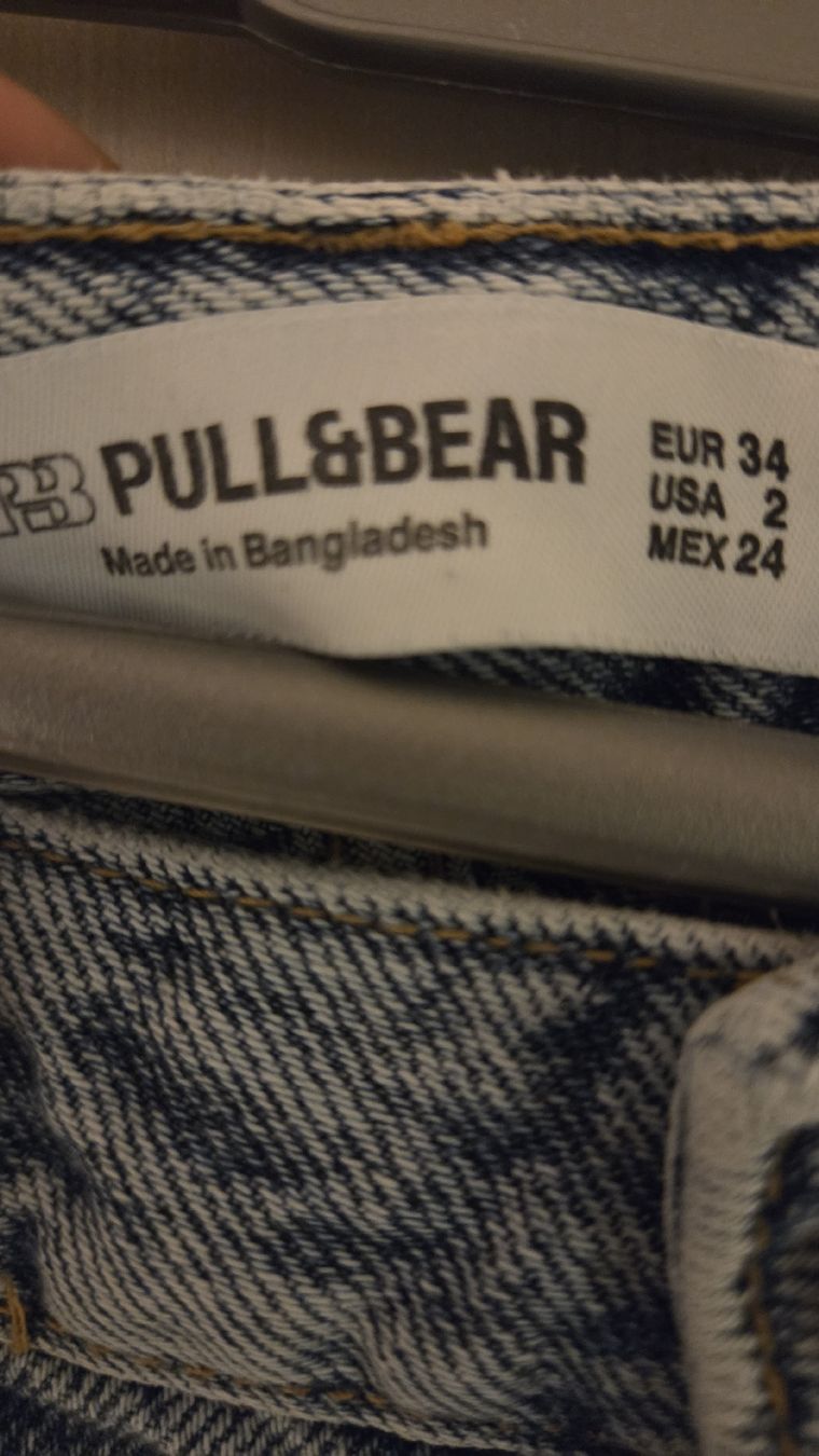 Pull&Bear Jeans: Jean PULL&BEAR Denim Bleu Taille 34 bon état – Nuovo (secondo la descrizione) da Meyrin venduto da Maribel81 1