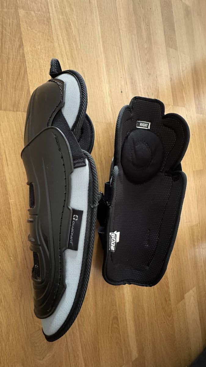 Thor Protezioni & Imbottiture: Thor MX Knee Guards Set – Nuovo (secondo la descrizione) da Unterentfelden venduto da che_9xcp 4