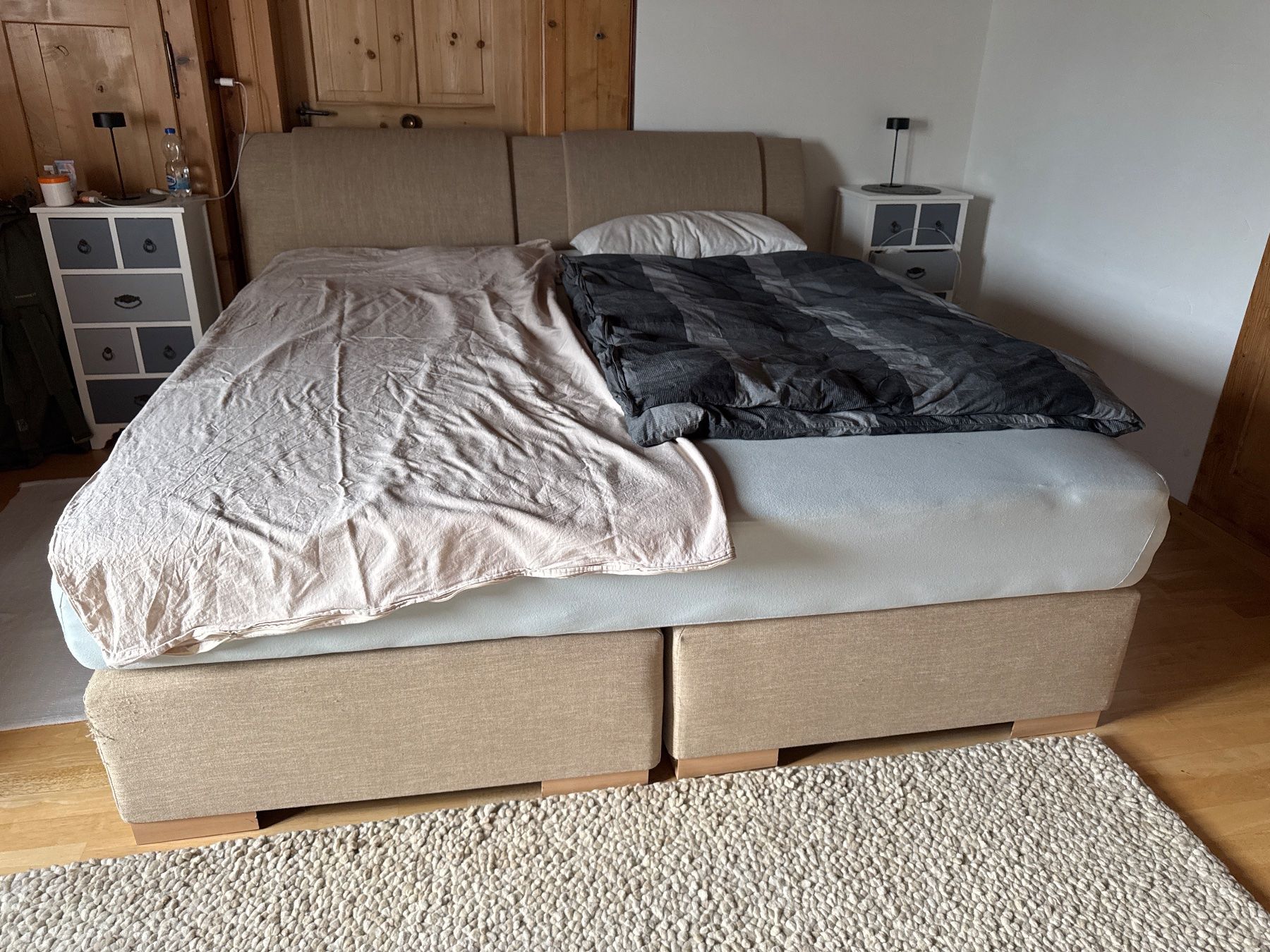Lits: Boxspring Bett 180 x 200 cm beige/sand – D'occasion à Sennwald par CountryLife 1