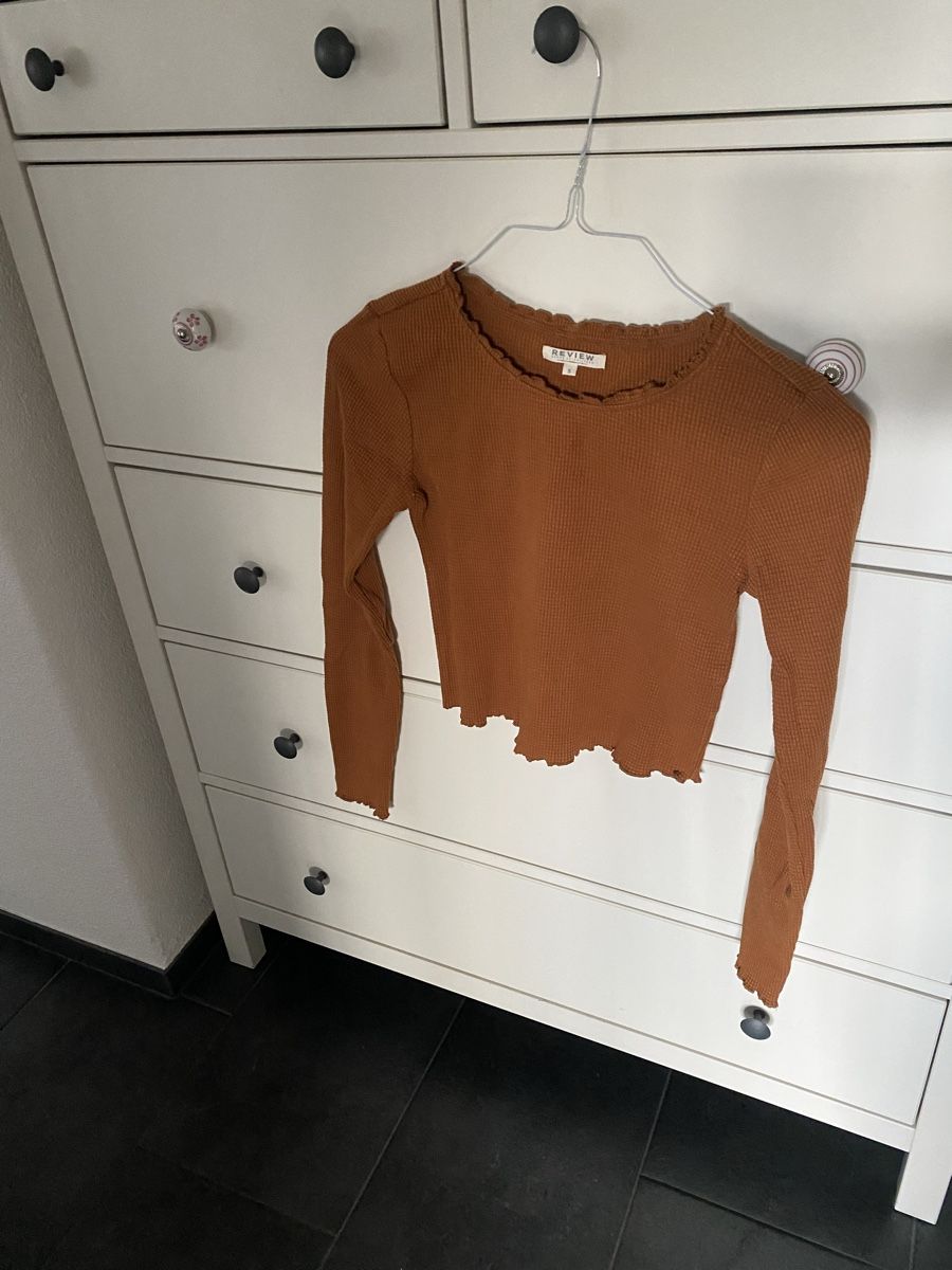 Pullover & Sweatshirts: Kurzpulli von Reviev, gerippt, Gr. S,   – Neu (gemäss Beschreibung) aus Goldau von Rjn 1