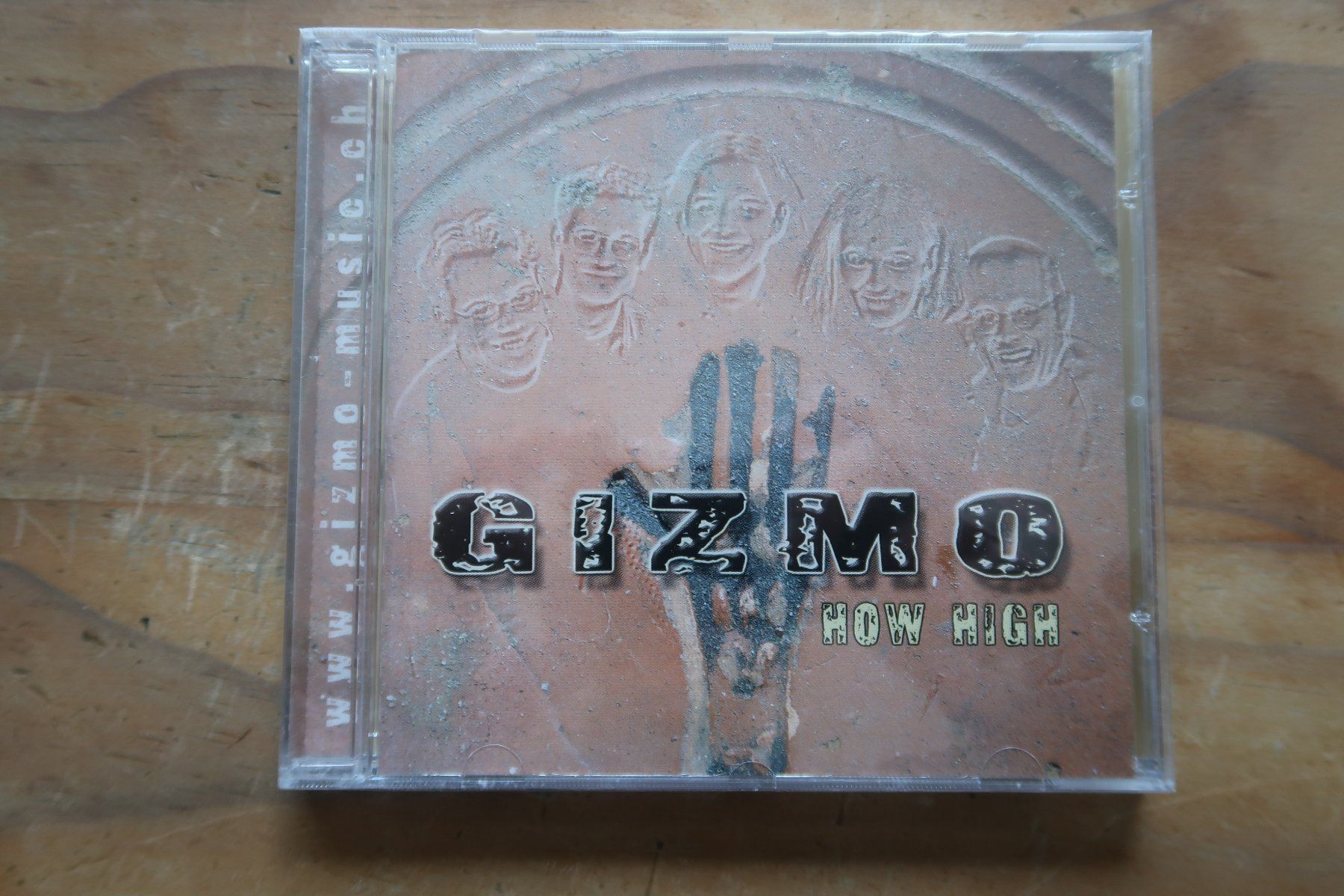 CD: GIZMO - HOW HIGH - NEUE OVP CD – Nuovo e nell'imballaggio originale da Basel venduto da Patiscat