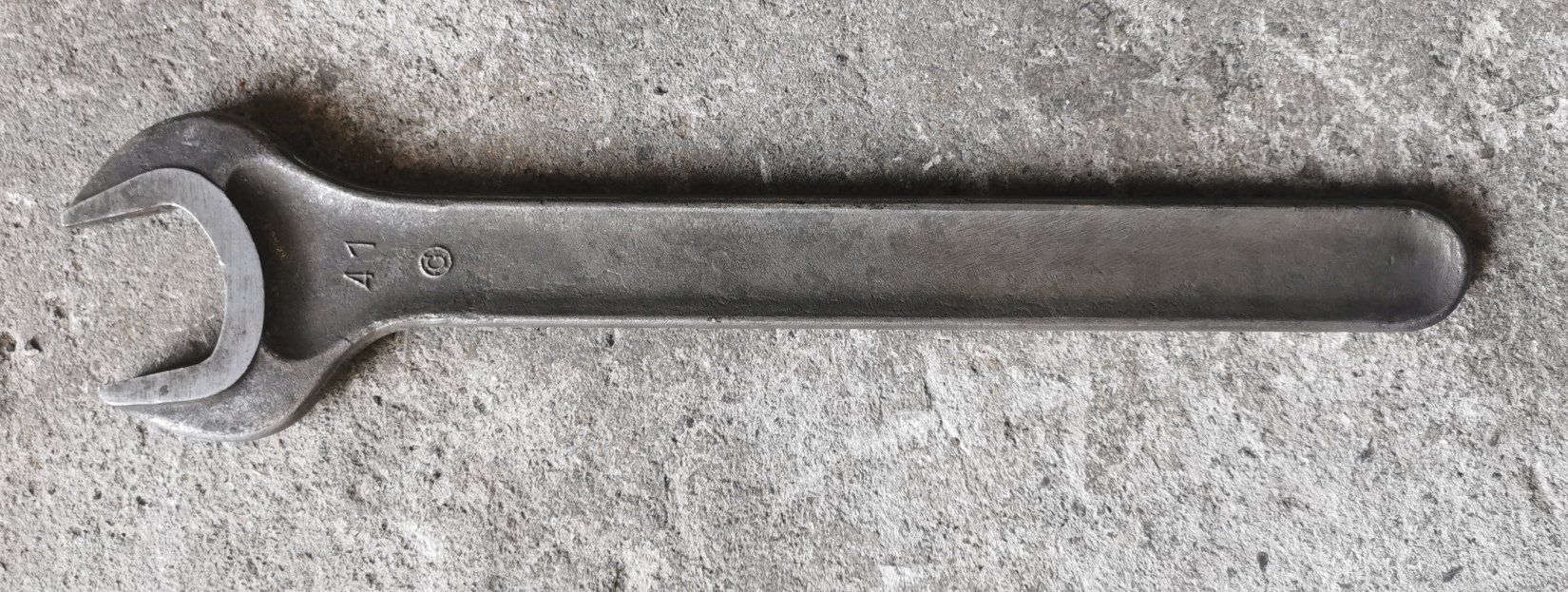 Tutti gli attrezzi: Massiver Gabel-Schlüssel, Grösse 41 mm – Usato da Vielbringen Worb venduto da Isch-0u-guet