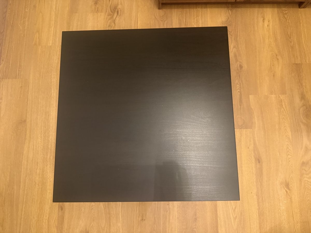 Tavoli: Table dark wood square side table good condition – Usato da Neuchâtel venduto da ami_fl7g 2