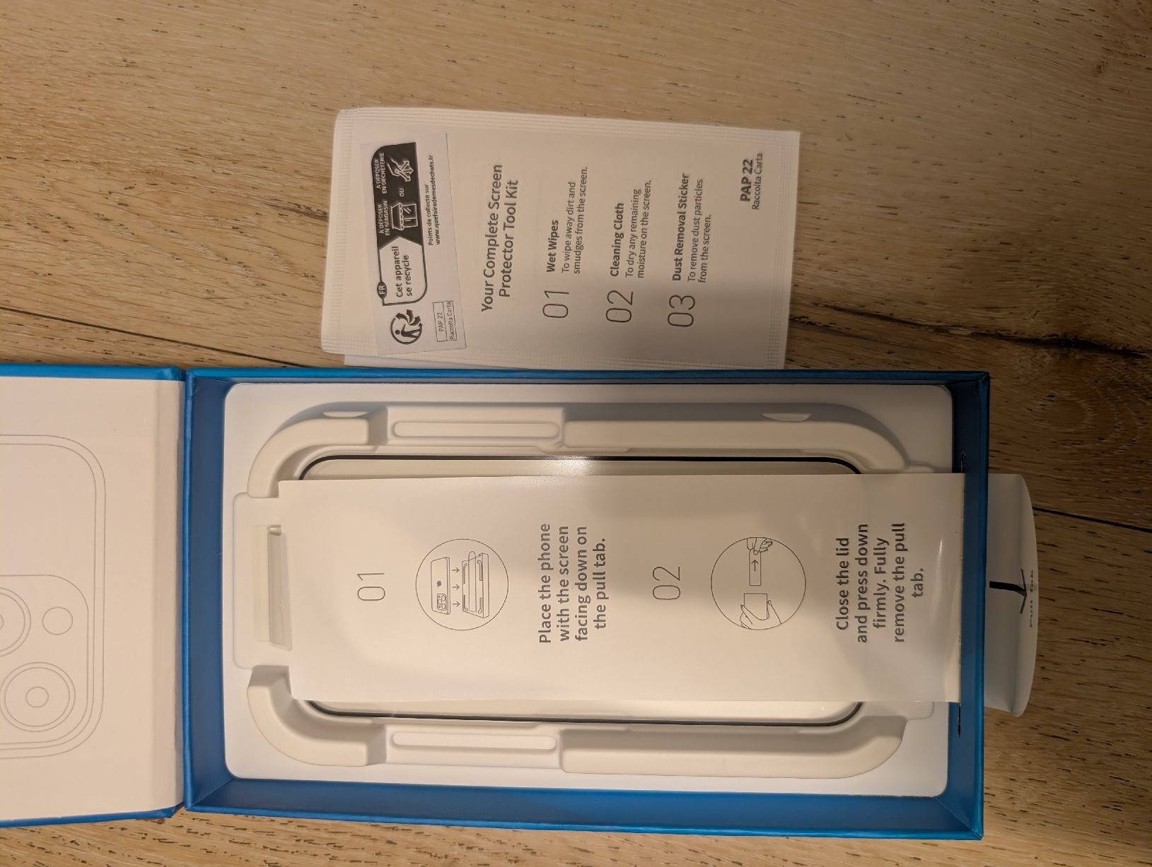 Cover & Protezioni schermo: Anker Easy Fit Screen Protector Kit for iPhone 15 Pro – Nuovo e nell'imballaggio originale da Bad Zurzach venduto da mossbauer 1