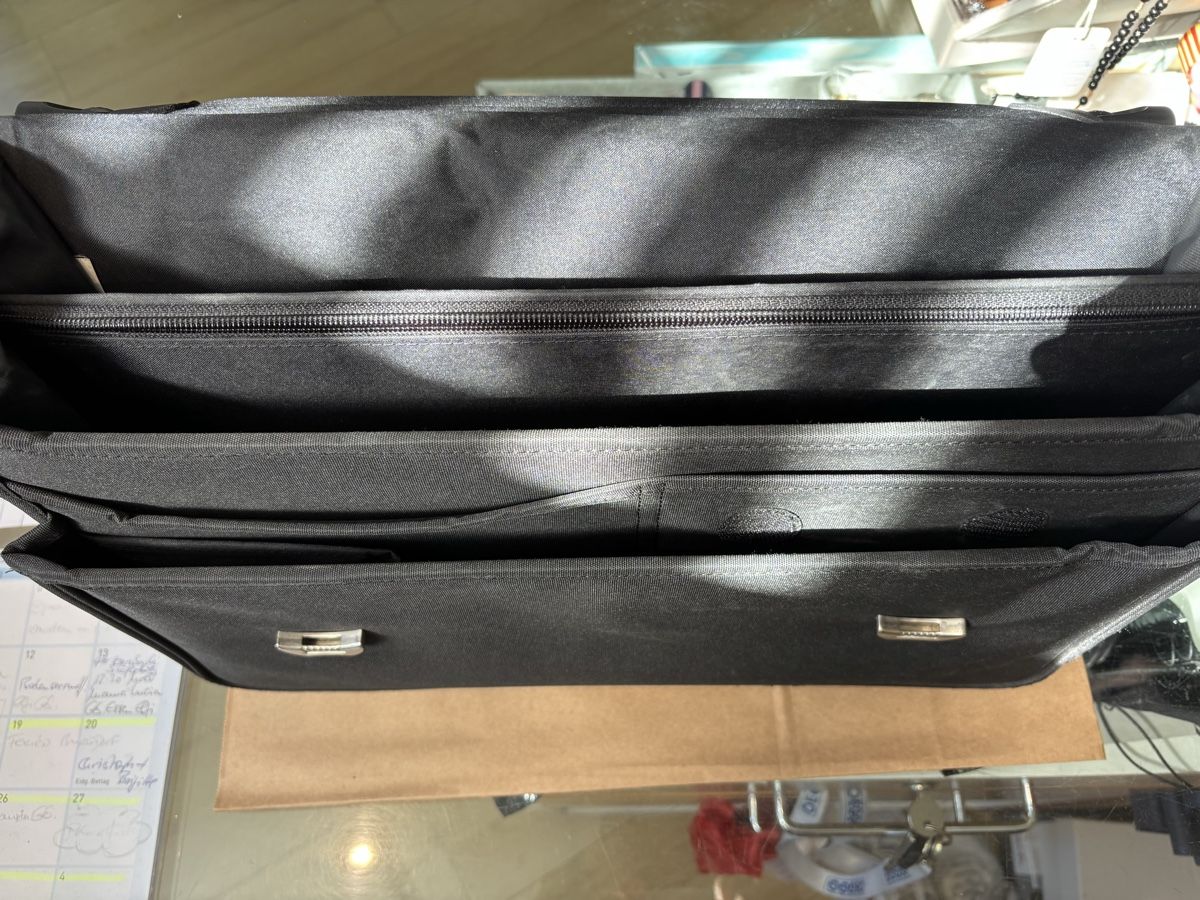 Samsonite Valigie & Borse: Vintage Samsonite Businesstasche schwarz gebraucht – Usato da Burgdorf venduto da VouSchoen 4