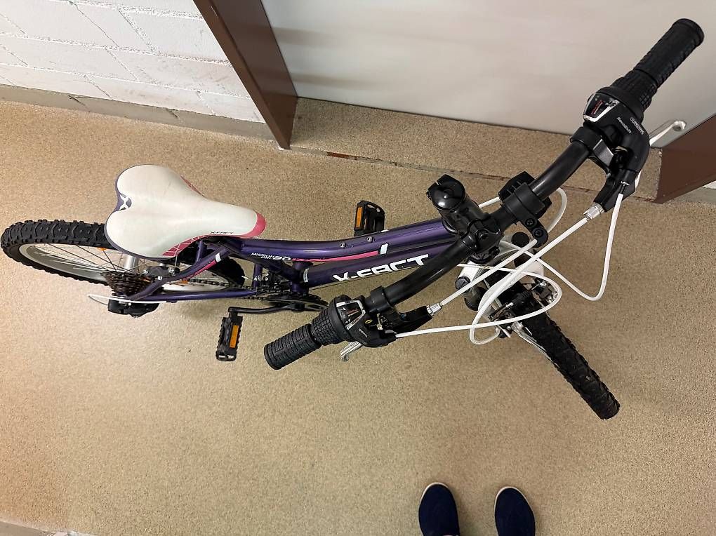 Velos: Velo for kids 6-10years old  – Gebraucht aus Schindellegi von hor_ll8f 1