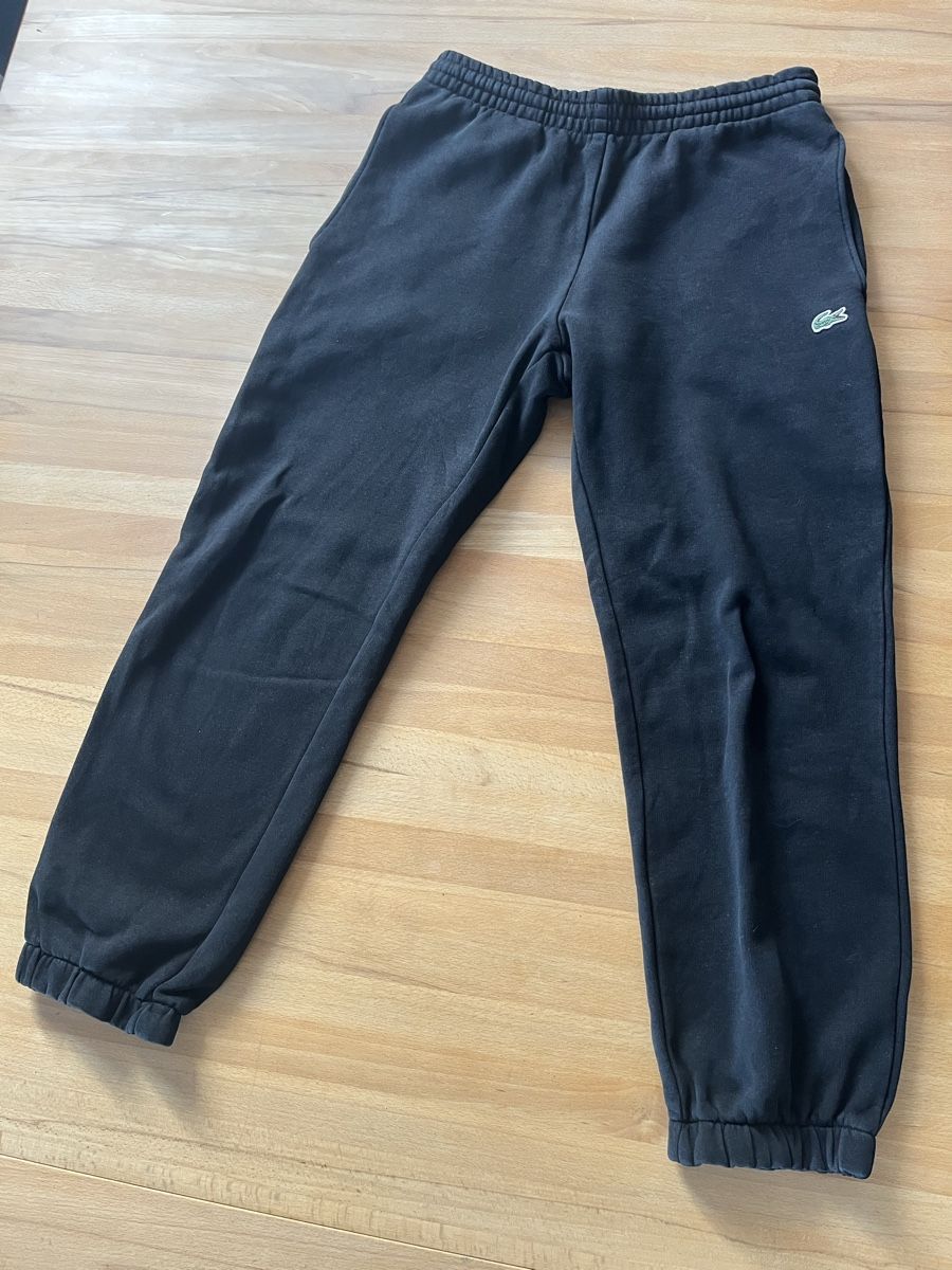 Lacoste Pantaloni: Jogginghose Lacoste – Usato da Möriken AG venduto da Tigerente12