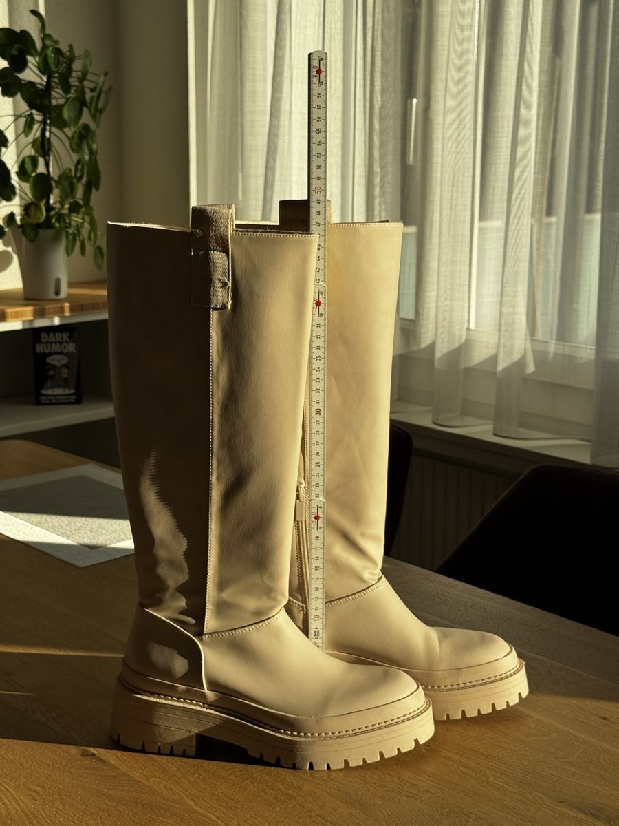 Stradivarius Scarpe da donna: 👢 Stradivarius Lederstiefel – Grösse 40 – Nuovo (secondo la descrizione) da Niederbuchsiten venduto da GreenGems 1