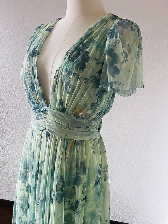Vestiti: Elegantes Sommerkleid  – Usato da Winterthur venduto da Anjarys