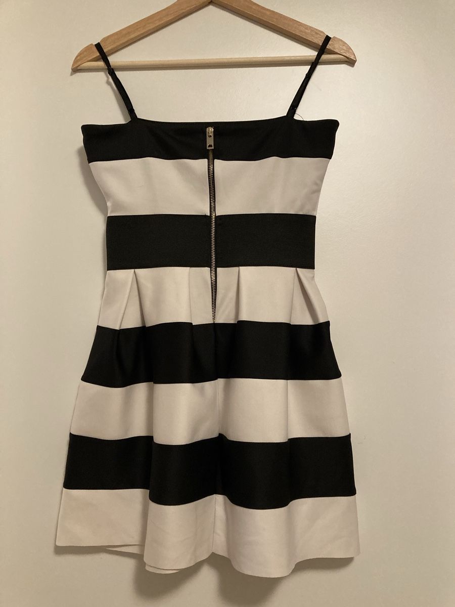 Vestiti: Cocktail Kleid – Usato da Urtenen-Schönbühl venduto da alessibas 1