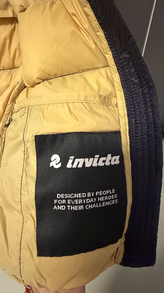 Invicta Jacken: Invicta Kids' Puffer Jacket - Dark Grey - Size 4 yrs - Winte – Gebraucht aus Bursinel von rud_9mxh 4