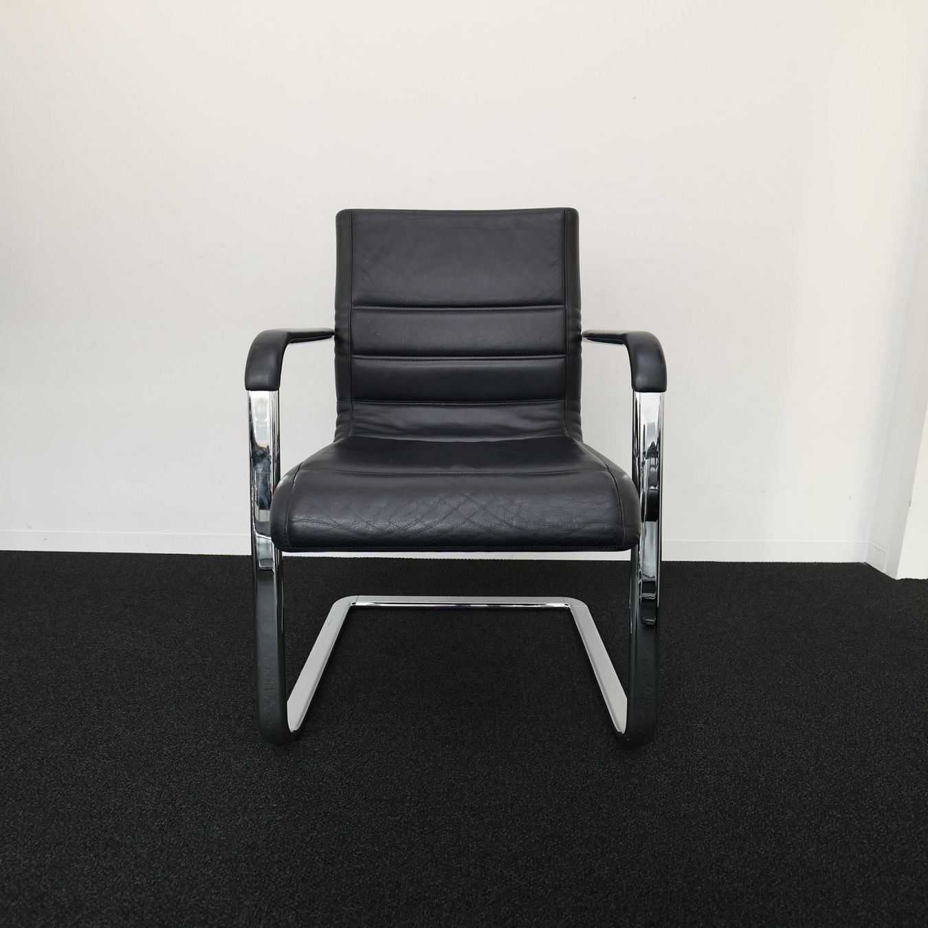 Sedie: VOKO Physio-Class Konferenzstuhl Freischwinger Leder – Usato da Affoltern am Albis venduto da Zapro 1