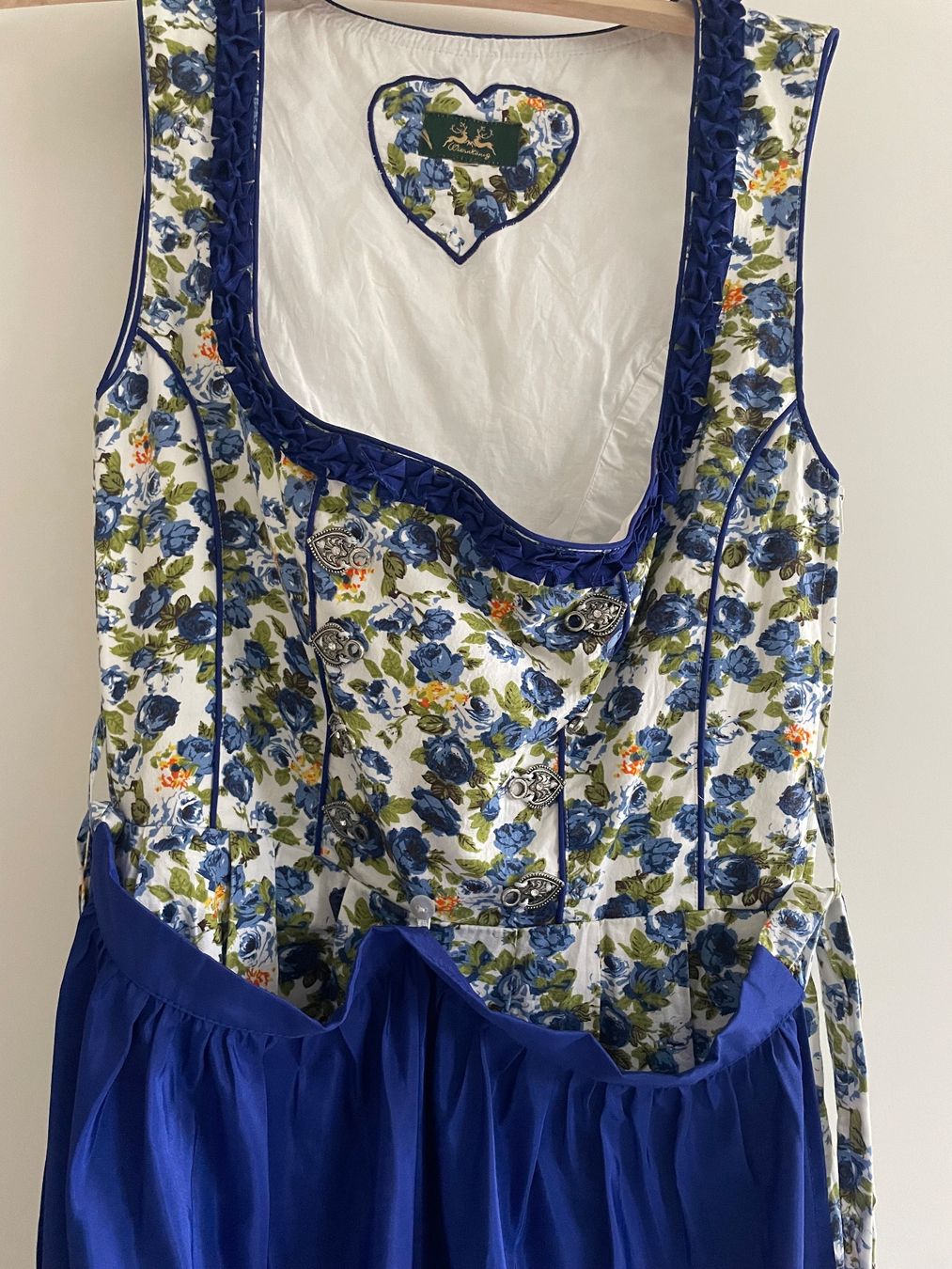 Vestiti: Dirndl – Usato da Zürich venduto da Leonie2013-1989 1
