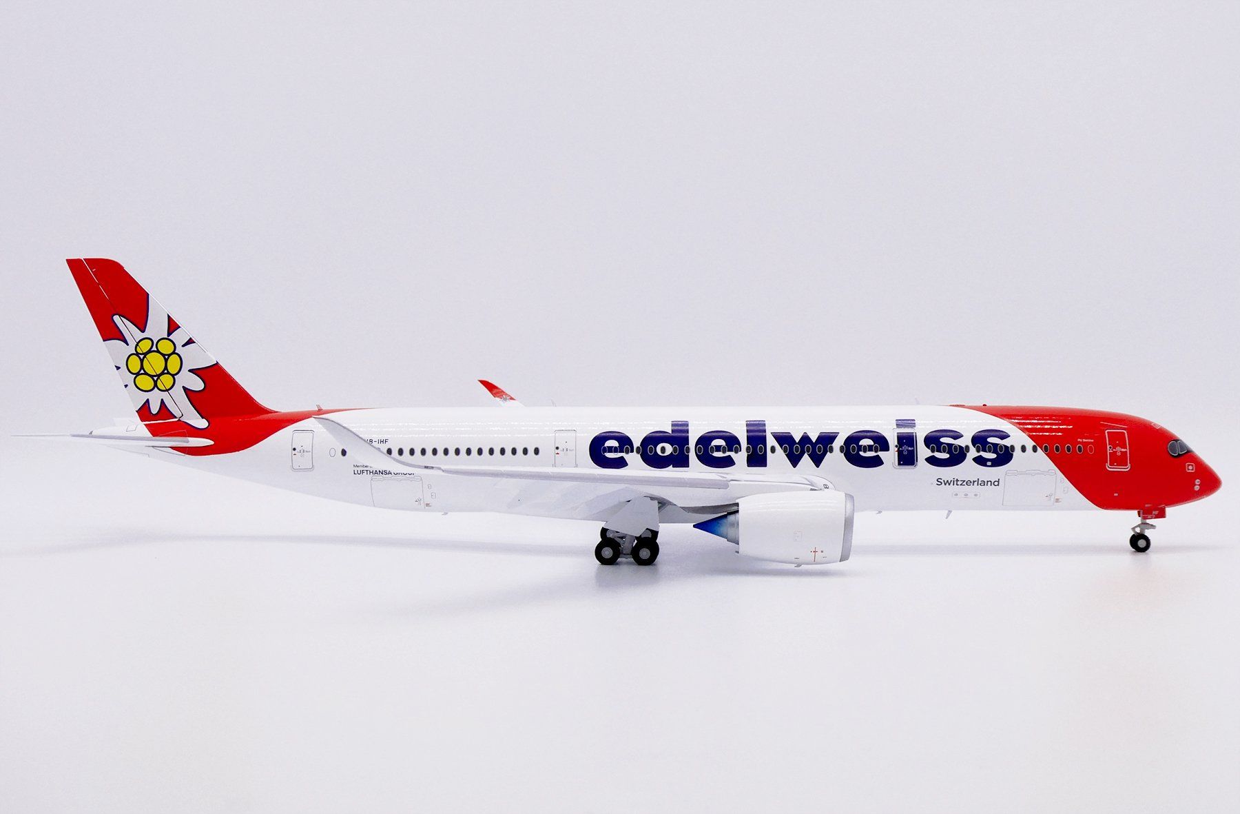 Edelweiss Kit di modellismo & Modellini statici: A350-900 EDELWEISS – Nuovo e nell'imballaggio originale da Morges venduto da iljamuromez 1