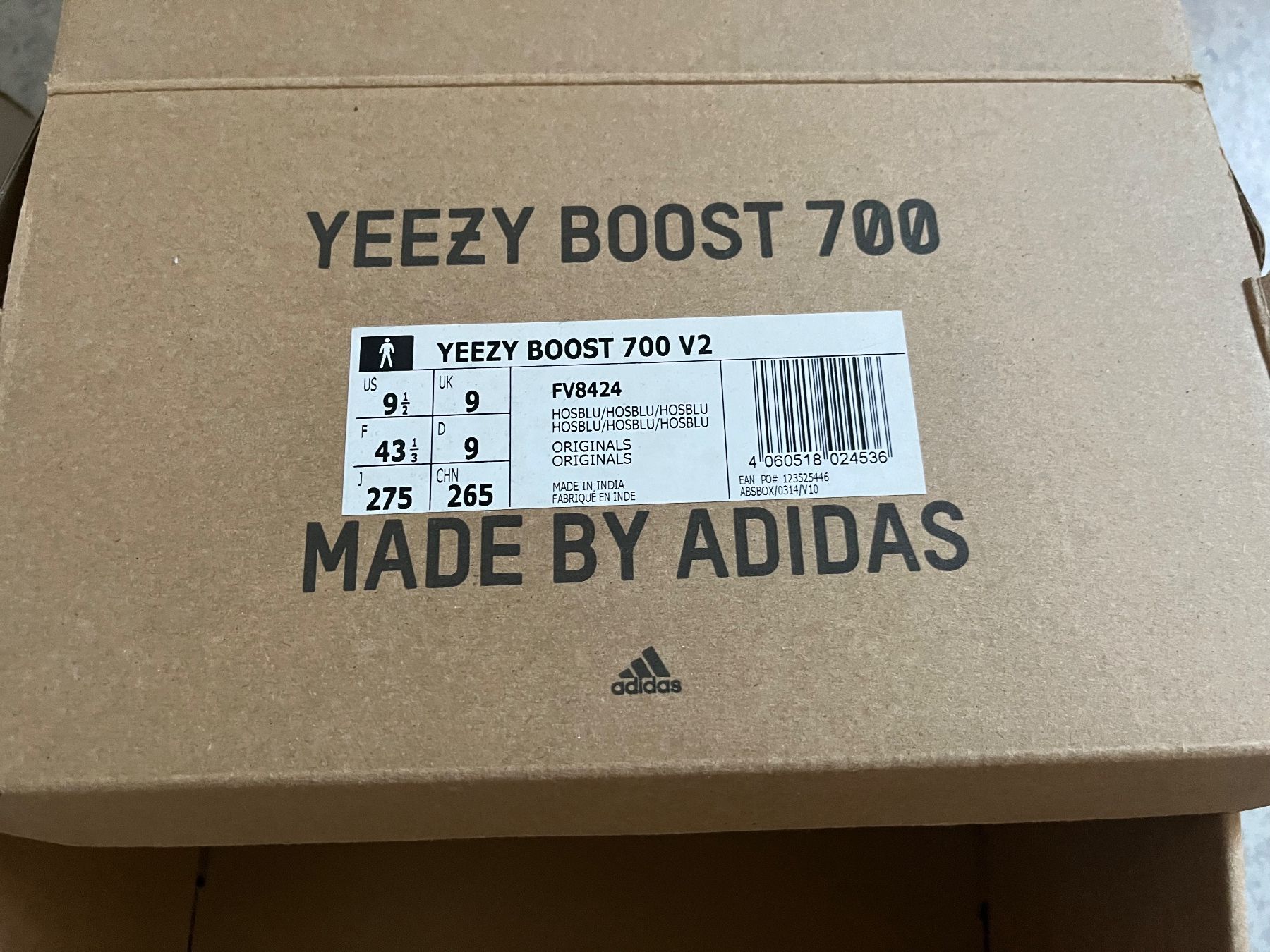Adidas Herrenschuhe: Adidas Yeezy Boost 700 V2 – Gebraucht aus Utzenstorf von Ismaele 6