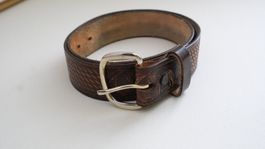 Ceinture western en cuir - motif de loup